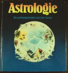 Mertz - ASTROLOGIE - de achtergronden van het leven / de achtergronden van ons bestaan / Karakterkunde * Noodlot, liefde en beroep * De berekening en duiding van horoscopen * Ascendantentabel