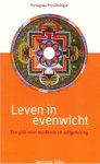 Tarthang Tulku 48448 - Leven in evenwicht een gids voor gewaarzijn, zelfgenezing en meditatie Tarthang Tulku 48448 - Leven in evenwicht een gids voor gewaarzijn, zelfgenezing en meditatie