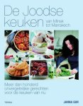 GUR, JANNA. - De Joodse keuken. Van Minsk tot Marrakech. Meer dan 100 onvergetelijke gerechten voor de keukens van nu.