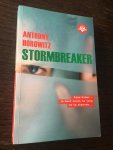 Anthony Horowitz - Boektoppers 2007 / Stormbreaker vh bolbliksem / druk 1