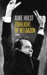 Auke Hulst - Zoeklicht op het gazon