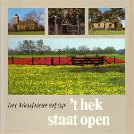 Balk, J.Th. - Het Westfriese erf op 't Hek staat Open, 63 pag. softcover, gave staat