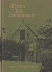 Vries, Alida de & Jannus Russchen - Bij ons in Zev'mhusen (Bij ons in Zevenhuizen)