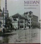 Loderichs, M. A. - Medan  Beeld van een stad