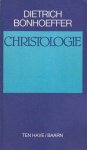 Bonhoeffer, Dietrich - Christologie. Met een nawoord van Eberhard Bethge en Otto Dudzus. (Vertaling dr. F. van der Heijden) Bonhoeffer, Dietrich - Christologie. Met een nawoord van Eberhard Bethge en Otto Dudzus. (Vertaling dr. F. van der Heijden)