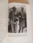 Johnson, Martin - Safari, a saga of the African blue