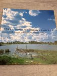 Berg, R. van den / Goedbloed, L. - Traag door oneindig laagland / de mooiste gedichten over rivieren & dijken