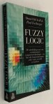 McNeill, Daniel & Paul Freiberger, - Fuzzy logic. De ontdekking van een revolutionaire computertechnologie - en hoe die langzaam maar zeker onze wereld verandert