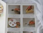 Ades, Lola - Flowers and Designs to Copy / How to paint on China and Porcelain. No. 157 / 171 uit de How to..... series /