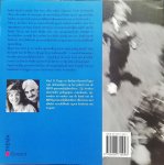 Tieger , Paul D. & Barbara Barron-Tieger . [ ISBN 9789058710048 ] 4619 - Eigen-Aardig Opvoeden . ( Met de persoonlijkheid van je kind als uitgangspunt . ) Alle kinderen zijn uniek. Dat weet elke ouder. Daarom is het heel belangrijk dat ouders en andere verzorgers hun manier van opvoeden afstemmen op de eigenaardigheden ,