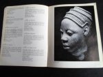  - L’Art Negre, Sources évolution expansion, Exposition organisée au Musée Dynamique a Dakar par le Commissariat du Festival desr Arts Negres et aur Grand Palais a Paris par la Réunion des Musées Nationaux