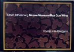 Bruggen, Coosje van - Oldenburg, Claes : Mouse Museum/ Ray Gun Wing.