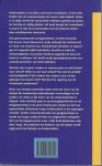 Groenink, Evelien  en Ineke Holtwijk  Co-auteur: Floris van Straaten - Slotenmakers en Gangstermeisjes Kinderarbeid wereldwijd.