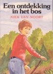 Noort, Niek van (ill.: Hans Sturris) - Een ontdekking in het bos