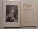 ZEEUW J. Gzn., P. de - De dochter der Oranjes 1898-1923 - Het leven en de regeering van H.M. Koningin Wilhelmina der Nederlanden bij haar vijf-en-twintigjarig regeeringsjubileum aan het Nederlandsche volk verhaald