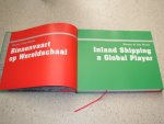 Redactie Centraal Bureau Voor De Rijn- En Binnenvaart / Diverse Auteurs - Rivers of the World. Binnenvaart op Wereldschaal. Inland Shipping a Global Player. Incl. cd-rom.