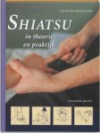 Carola Beresford-Cooke - Shiatsu In Theorie En Praktijk