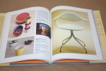 Sylvia Katz - Plastics  - Common objects, classic designs  -- With a collector's guide