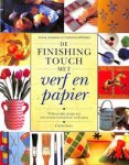 Whitfield, Emma, Josephine en Catherine. - De finishing touch met verf en papier