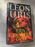 Leon Uris - Een gevallen god