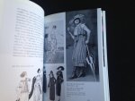 Laver, James - Costume and Fashion, A concise history