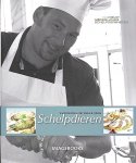 Tuinhout , A. [ ISBN 9789059645080 ] 5218 ( Cadeauwaardig hagelnieuw exemplaar . ) - Schelpdieren . ( Verrukkelijk veelzijdig . ) Het nieuw Nederlands schelpdierenboek. In deze reeks worden tijdloze klassieke recepten afgewisseld met unieke creaties van Nederlands meest gerenommeerde chef-koks. Deze prachtig gefotografeerde boeken -