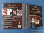 Bau, Frederic (red.) / Ecolde du Grand Chocolat Valrhona. - Chocolade encyclopedie. Met een voorwoord van Pierre Herme. [Met DVD.]