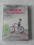 Pressler, Mirjam;Illustrator : Spee, Gitte - Niek de vogelfluiter