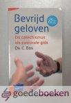 Bos, Ds. C. - Bevrijd geloven --- De Catechismus als pastorale gids. Artios reeks