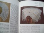 Anne Kraatz - "Lace"   History and Fashion with 180 illustrations - 92 in colour