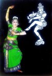 Vaidyanathan , Saroja . & Natyakalabhushani  . ( Geillustreerd en in het Engels en Sankrit . ) - Bharatanatyam . ( An In-depth Study . ) Met illustraties in kleur van de kleding , sieraden en muziekinstrumenten , En de oefeningen en bewegingen van handen , lichaam en gezichtsuitdrukkingen in het zwart-wit illustraties .