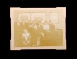 Dohnányi, Ernst von: - [Fotografie, Gruppenbild, am Klavier]
