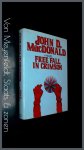MacDonald, John D. - Free fall in Crimson