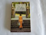 Irma Joubert - Het spoor van de liefde. Het ontroerende verhaal van de adoptie-ouders van Grietjie, het "meisje uit de trein"