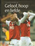 Brinkman, Theo en Ruud Ramler - Geloof, Hoop en Liefde, Het jaar van AZ - Seizoen 2007-2008, fotografie Joop Boek, 174 pag. hardcover, gave staat