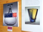 Nielsen, Anne Marie (ed.) - Modern Glass 1890-2000. Catalogue of the Collection by Jorgen Schou-Christensen with contributions by Tove Bendtsen