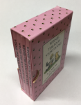 Milne, A.A. (illustrated by E.H. Shepard) - Winnie-the-Pooh story books 2; numbers 5 - 6 - 7 - 8 (4 boekjes in cassette) (titels zie onder 'meer info')