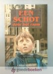 Vogelaar, Alie - Een schot door het raam --- Serie Vierluik New York, deel 1.