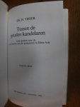 Visser, Ds. H. - Tussen de gouden kandelaren ( in 2 uitvoeringen)