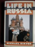Binyon, Michael - Life in Russia