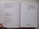 red. Simone Philippi - Photographie des 20. Jarhrhunderts- Museum Ludwig Koln