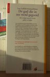 Garfield, Leon - Blishen, Edward - Matsier, Nicolaas (vert.) - De god die in zee werd gegooid / het verhaal van de Griekse goden en helden