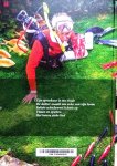 Hoogenraad , J. [ ISBN 978909029635 ] 0817 (  Gesigneerd met een opdracht met een beperkte oplage is dit een genummerd exemplaar  . ) - Waartoe zijn de Vissen op Aarde . ( Compleet met kleurplaat en de CD . ) Geillustreerd en voorzien van vele songteksten.