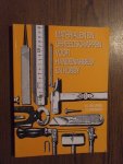 Lienen, H v; Spronkers, J. - Materialen en gereedschappen voor handenarbeid en hobby