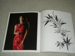 Rooijen, Pepin van - Cheongsam. Pepin. Fashion, Textiles & Patterns No. 1. + CD.   puls twee foto's modeshow / optreden !