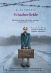 Sepetys, Ruta - Schaduwliefde