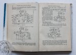 Squire, E.M. - Classified Radio Receiver Diagrams. An analysis of modern radio receivers - presented in diagrams