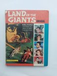 Redactie - Land of the Giants annual  ( mini people playtings in world of giant tormentors
