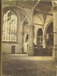 RIJKSEN, MR. A.A.J - Gespiegeld in kerkeglas. Hollands leed en vreugd in de glasschilderingen van de St. Janskerk te Gouda