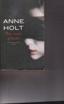 Holt, Anne - Wat nooit gebeurt